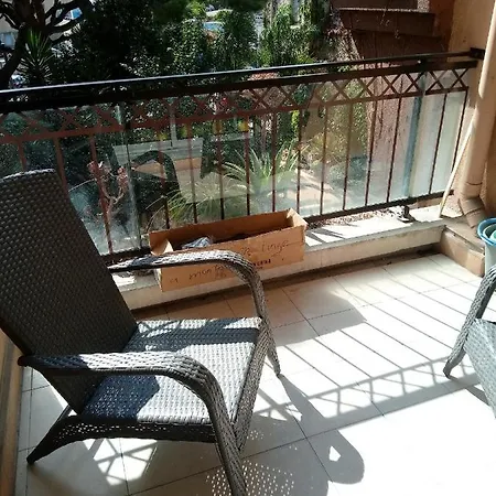 Apartment & Park
